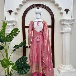 Robe en soie haut de gamme avec pantalon et dupatta pour femme, broderie de fils et de sequins, tenue de soirée ethnique de créateur, entièrement brodée - Product Image 3