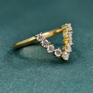 Anillo de boda con diamante cultivado en laboratorio de corte redondo en oro sólido de 14k, anillo de compromiso minimalista con diamante de laboratorio para regalo de aniversario. - Product Image 4