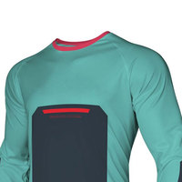 Fabricant de maillots de course en gros proposant des vêtements de performance personnalisés avec des tissus techniques légers pour les équipes de cyclisme