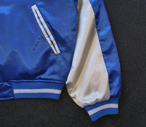 Chaquetas Varsity de Satén, Diseño Personalizado, Ropa Deportiva para Equipos de Béisbol, Chaquetas de Béisbol de Satén, Chaquetas Bomber de Satén - Product Image 5