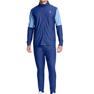 Conjunto deportivo de dos piezas para hombre, elegante y cómodo, ideal para uso diario informal y atuendos urbanos. - Product Image 3