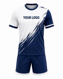 Ensemble de maillots de football pour hommes, manches courtes, col en V, sublimé, respirant, en polyester, coupe athlétique, logo personnalisé, poches - Product Image 1