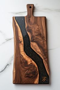 Planche de service en bois avec résine époxy à finition lisse, planche de cuisine design en bois époxy pour maisons de luxe - Product Image 2