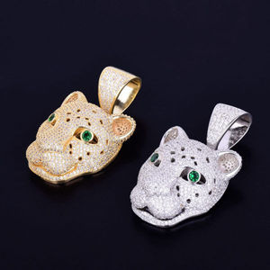 Pendentif panthère plaqué or avec incrustation de strass, bijoux hip-hop pour homme, charme à thème animal, cadeau - Product Image 2
