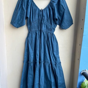 เดรสผ้าฝ้ายแท้ 100% สำหรับผู้หญิง สีเขียว ทรงมิดิ/แม็กซี่ สไตล์ลำลอง คอรูปหัวใจ แต่งพู่ห้อย ผ้าฝ้ายอินเดีย ราคาโรงงาน - Product Image 1