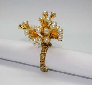 Anneaux de serviette ronds classiques écologiques en cristal perlé pour mariage - Product Image 1