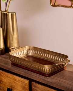 Plateau décoratif ovale en laiton artisanal avec motif horizontal, artisanat traditionnel en métal, pièce unique avec poignée - Product Image 4