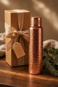 Botella de Agua Ecológica Hecha a Mano de Cobre Puro con Acabado Martillado, Botella Ayurvédica Reutilizable para Viajes, Personalización de Marca para Venta al Por Mayor - Product Image 2