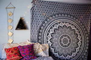 Tapiz personalizado grande, tapiz ombré, mandala indio, arte de pared hippie, colgante de pared bohemio, colcha multiusos. - Product Image 4