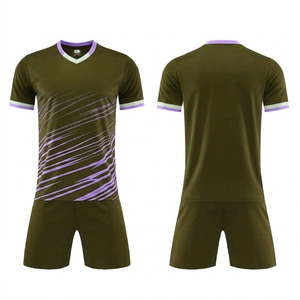 Fabricant de premier plan d'uniformes de football sur mesure, design unique, haute qualité, articles les plus vendus, uniforme de football de qualité supérieure, tendance - Product Image 6