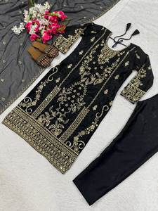 Nouvel ensemble Anarkali en soie satinée coréenne de haute qualité, couleur noire, design traditionnel sur mesure, Salwar Kameez en soie. - Product Image 6