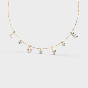 Collier en or 14 carats plaqué or avec perle d'eau douce et pendentif couronne lettre LOVE |   Collier de luxe avec initiales LOVE |   Collier de mariage en or délicat - Product Image 4