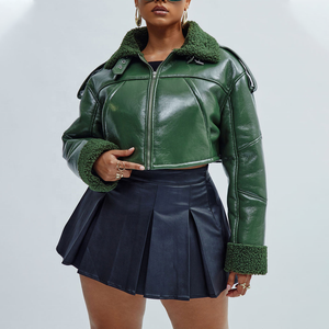 Chaqueta de Moto de Cuero Sintético Verde de Alta Calidad Hecha a Medida con Cuello de Piel Sintética, Chaqueta Corta de Otoño para Mujer - Product Image 1