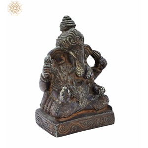 Sculpture de décoration de table en laiton Ganesha de 3.5 pouces fabriquée à la main en Inde - Product Image 1