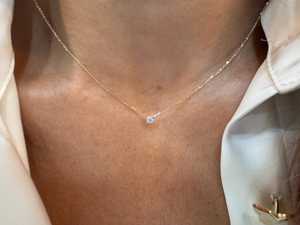 Collier vintage en or 18 carats avec diamant de laboratoire 1 carat taille brillant couleur E certifié IGI, idéal pour les soirées et occasions spéciales, cadeau - Product Image 3