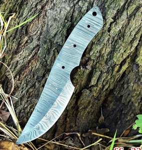Cuchillo de acero de Damasco premium con hoja de espiga completa, cuchillo de supervivencia para exteriores, cuchillos de bolsillo para camping, logotipo personalizado, etiqueta privada, caza - Product Image 4