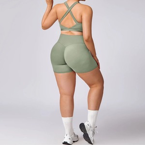 Ropa deportiva de alta calidad para mujer, conjunto de yoga colorido, pantalones cortos de running sin costuras, conjuntos de entrenamiento para mujer - Product Image 5