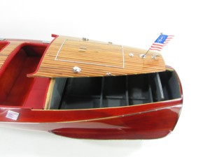 Maqueta de Velero de Madera Hecha a Mano CHRIS CRAFT BARREL BACK 1940, Temática Oceánica, Pieza de Arte Coleccionable Antigua para Mesa - Product Image 1