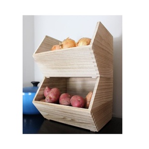 Panier en bois soigneusement conçu pour organiser les essentiels, avec une construction durable et une simplicité élégante - Product Image 3