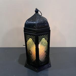 Farol de Hierro de Diseño Artesanal Estilo Marroquí con Panel de Vidrio Decorativo, Decoración Vintage para Mesa - Product Image 3