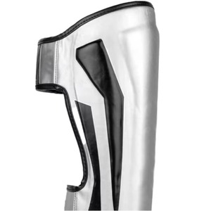 Protectores de espinilla de Muay Thai de primera calidad, marca OEM personalizada, fabricante de protectores de pierna de cuero para kickboxing, venta al por mayor de protectores de espinilla para entrenamiento de boxeo - Product Image 3