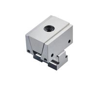Etau modulaire de précision manuel à quatre postes de travail D50x50x400 avec matériau 20CrMnTi et précision de 0,005 mm