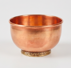 Bol en cuivre poli fait main, design chinois traditionnel, pour servir des aliments, idéal pour offrir et pour la table. - Product Image 1