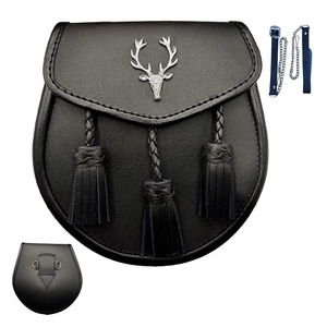 Pochette écossaise Sporran en cuir véritable noir de qualité supérieure avec emblème de cerf et trois pompons à chaîne - Product Image 1
