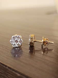 High Demand Round Moissanite Flower Shaped <b>Studs</b> Earrings Trendy 925 Sterling <b>Silver</b> With Gold Plated for Promise Weddings Gift - Product Image 2