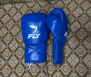 Guantes de Entrenamiento Fly SuperLace Pro X 2 de Alta Calidad, Cuero Vacuno Genuino, para Sanda, MMA, Kick Boxing, Sparring, Elásticos y Antideslizantes - Product Image 6