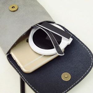 Set de Brochas de Maquillaje Old Worldly Charm y Bolsos Cruzados con Acabado Mate y Polvoriento - Product Image 5