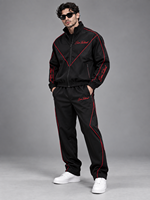 Ensemble survêtement homme Sam.Tactical noir avec veste à capuche zippée et pantalon, surpiqûres rouges, style streetwear, coupe classique, pour l'automne