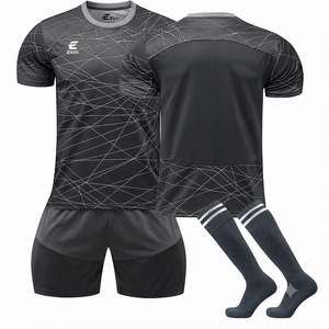 Ensemble de maillot de football pour homme Ekin, imprimé géométrique noir, manches courtes, évacuation de l'humidité, coupe athlétique, kit de football toutes saisons - Product Image 1