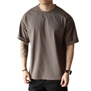 เสื้อยืดผู้ชายรุ่นใหม่ สวมใส่สบาย คุณภาพสูง ดีไซน์ทันสมัย พิมพ์ลายสวยงาม เสื้อยืดถักสำหรับผู้ชาย - Product Image 1