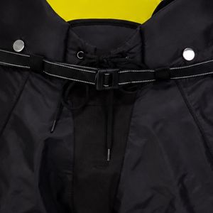 Shorts de hockey sur glace rembourrés noirs pour hommes, légers, protecteurs, avec ceinture ajustable, pour l'entraînement et la performance sportive - Product Image 6