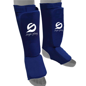 Protections de tibia légères en PU pour le kickboxing, le karaté, la boxe et le MMA - Protection complète pour adultes à prix raisonnable - Product Image 1