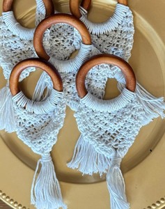 Anillos de Servilleta de Macramé con Flecos - Product Image 2