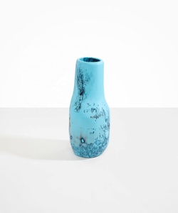 Premium Quality Modern Eco-Friendly Resin <b>Flower</b> Vase <b>for</b> Home Hotel Office Spaces Handmade Waterproof Tabletop Vase - Product Image 4