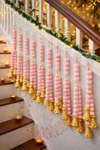 Guirnalda de Pompones Rosas y Campanas Doradas para Decoración de Bodas, Festivales Tradicionales Indios, Diwali, Inauguración de Casa - Product Image 2