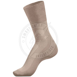 Chaussettes de compression de haute qualité, fabriquées avec les meilleurs matériaux, best-sellers, chaussettes de compression athlétiques en vente - Product Image 3