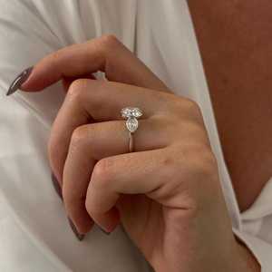 Anillo de Tres Piedras de Moissanita de 3CT con Corte Redondo para Mujer, Plata 925 Original, Regalo de Boda o Compromiso para Novia - Product Image 4