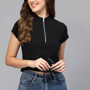 Camiseta Corta Informal para Mujer con Tela Ligera, Camiseta Corta para Mujer para Colecciones de Ropa Urbana - Product Image 1