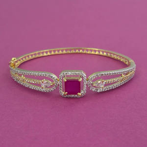 ผู้ส่งออกเครื่องประดับแฟชั่นในอินเดีย กำไลข้อมือแบบเปิดได้ประดับเพชรคิวบิกเซอร์โคเนีย ชุบสองสี รุ่น 444052 - Product Image 6