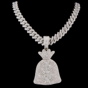 Pendentif Jésus Unisexe Personnalisé en Argent 925, Sertissage Clos, Moissanite VVS Luxe 3D Effet Glacé, Testée au Diamant - Product Image 1