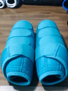 Bottes de protection pour chevaux TOUGH TACK à motifs, en néoprène, pour le sport équestre - Product Image 6