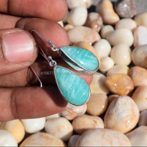 Pendiente de Plata de Ley 925, pendiente hecho a mano artesanal, pendiente mínimo bohemio, joyería delicada para mujer, regalo de aniversario para ella - Product Image 1