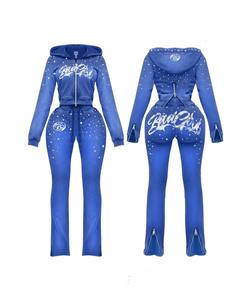 Ensemble assorti personnalisé 2026 : Sweat à capuche zippé orné de strass et pantalon évasé – Fabricant de vêtements sur mesure pour femmes - Product Image 4