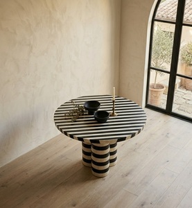 Table d'appoint ronde moderne en bois de noyer avec incrustation en résine d'os polie, mobilier de maison durable - Product Image 2