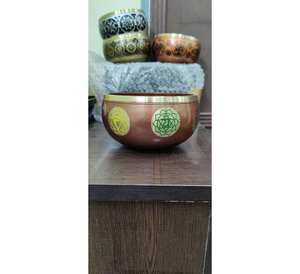 Bols chantants traditionnels en laiton faits à la main, design et taille sur mesure - Ensemble multi-pièces pour la décoration intérieure - Product Image 2