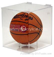 Vitrina de acrílico para baloncesto Escaparate seguro y elegante para coleccionistas y fanáticos de sus recuerdos favoritos de baloncesto - Product Image 2
